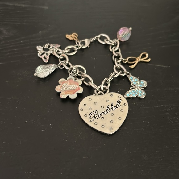 Guess Bombshell silver colour charm bracelet Y2K vintage - Picture 4 of 4